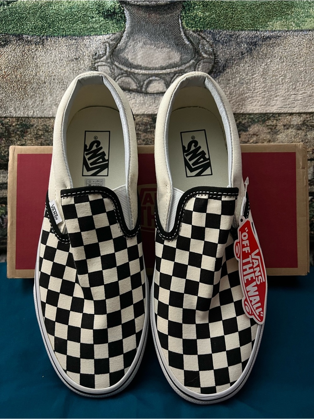 NWT Vans Classic Black & White Checkerboard Slip-Ons [men’s size 7.5/women’s 9]
